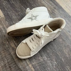 Time and Tru Sneakers